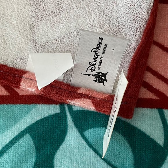 Disney Parks Villains Evil Queen Ursula Maleficent Captain Hook Beach Towel - Picture 8 of 9